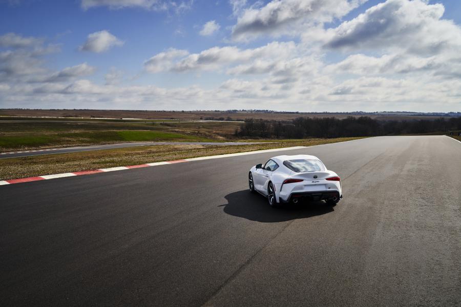  Toyota GR Supra 3.0 Premium (A90) 2020 года  (NA) (фото 4 из 13)